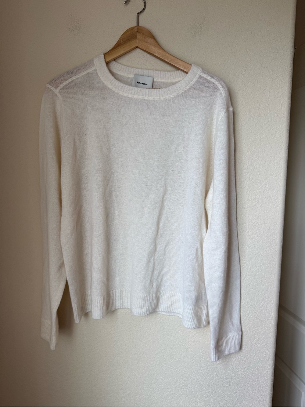 Reformation Ivory Cashmere Crewneck Sweater Size S 100% Cashmere Knit